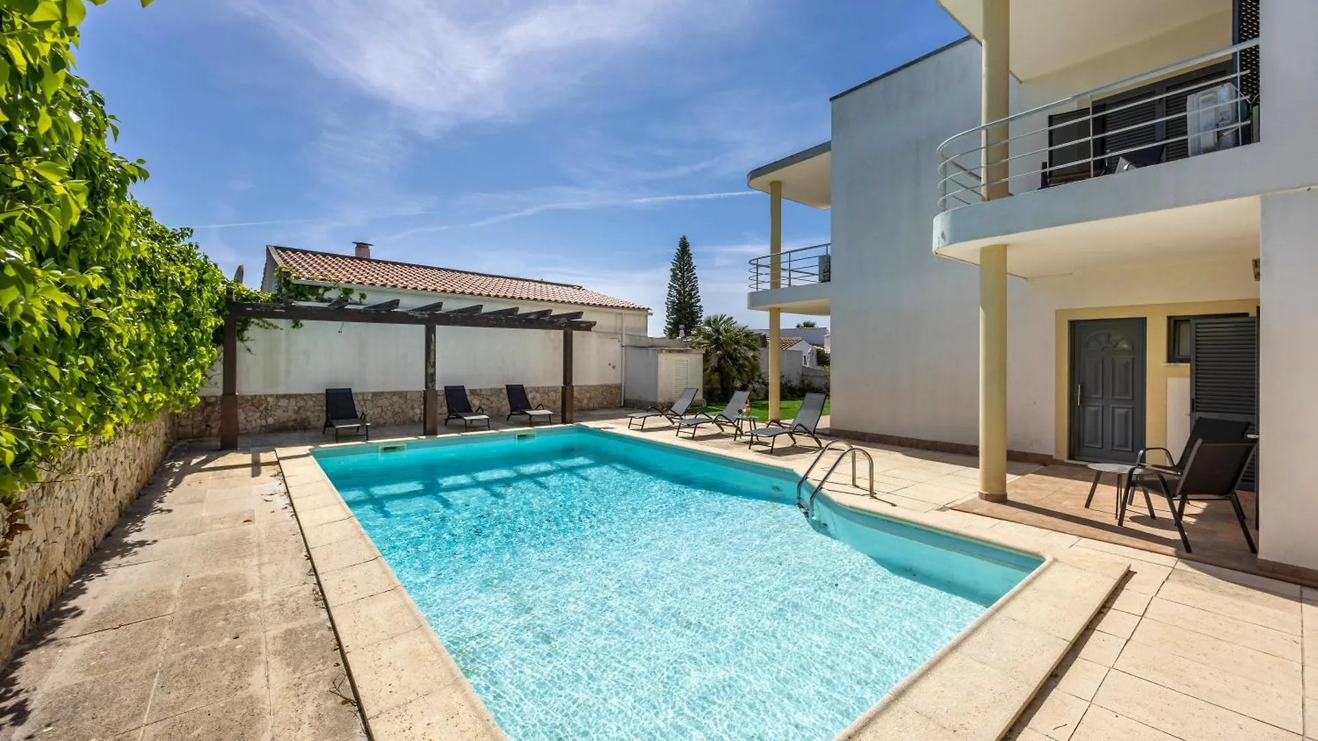 Apartamento Estudios Montinhos Da Luz by Seewest Portugal